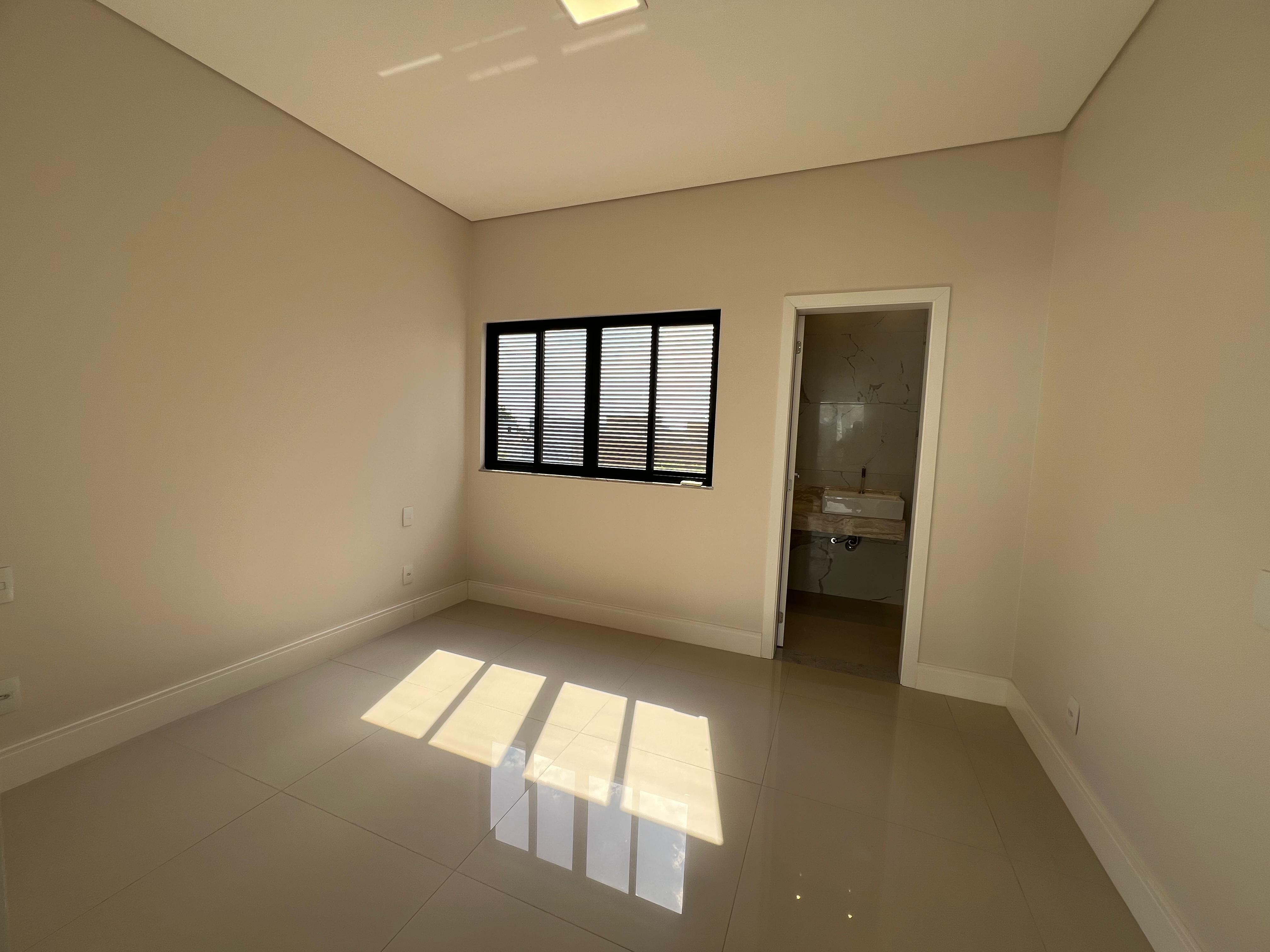 Casa disponível para venda e locação no bairro Bandeirantes  Lucas do Rio Verde/MT