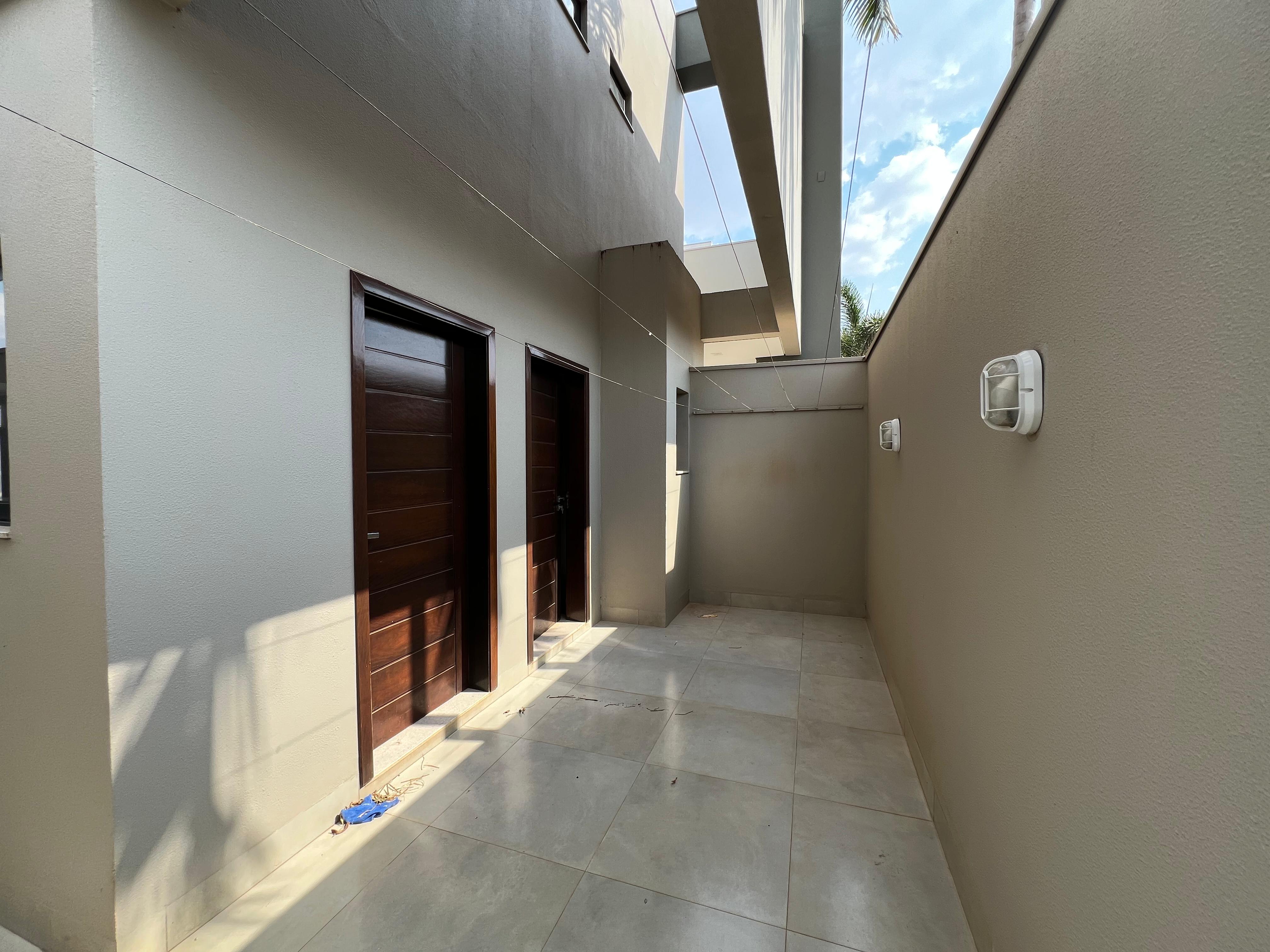 Casa disponível para venda e locação no bairro Bandeirantes  Lucas do Rio Verde/MT