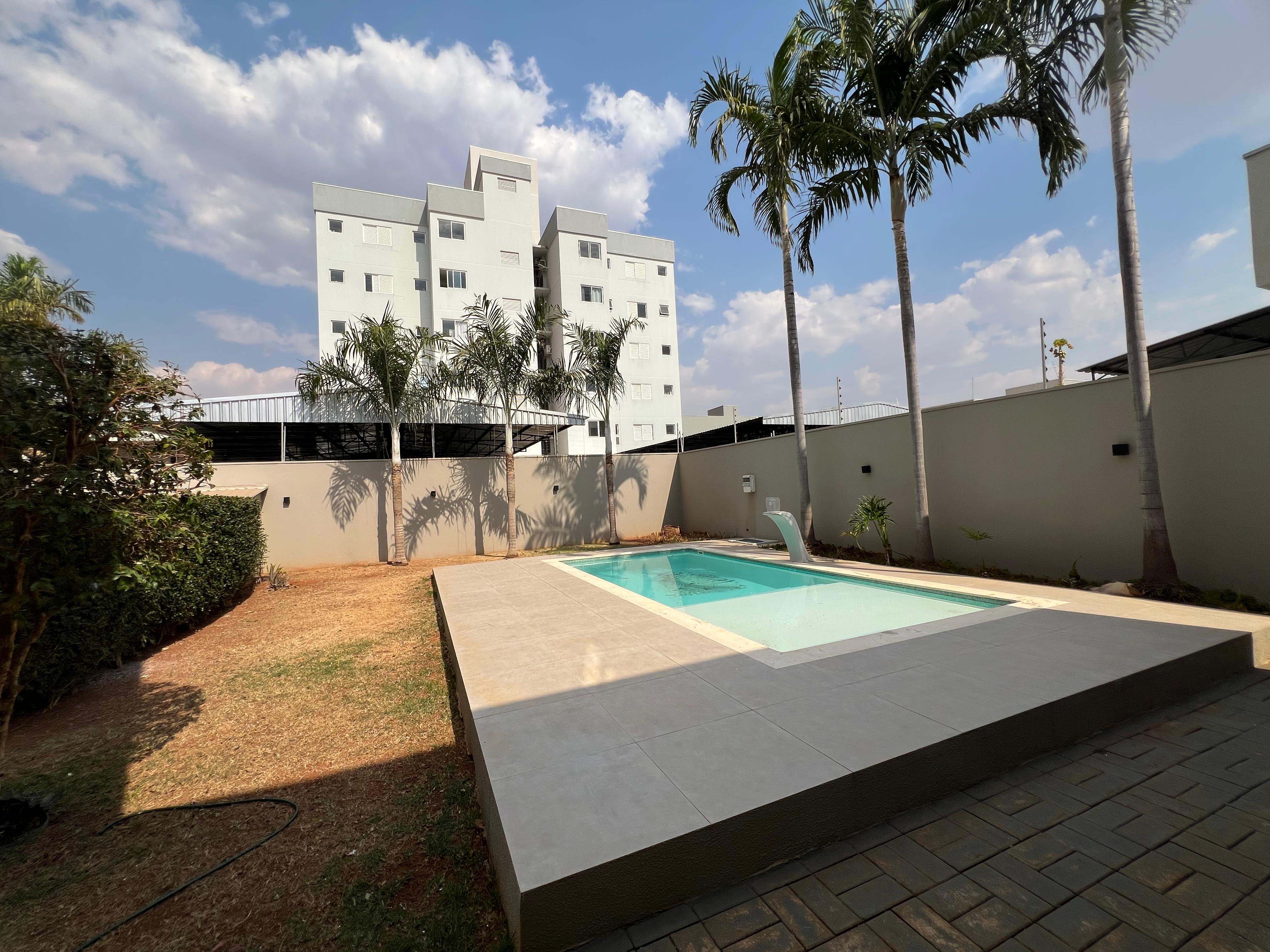 Casa disponível para venda e locação no bairro Bandeirantes  Lucas do Rio Verde/MT