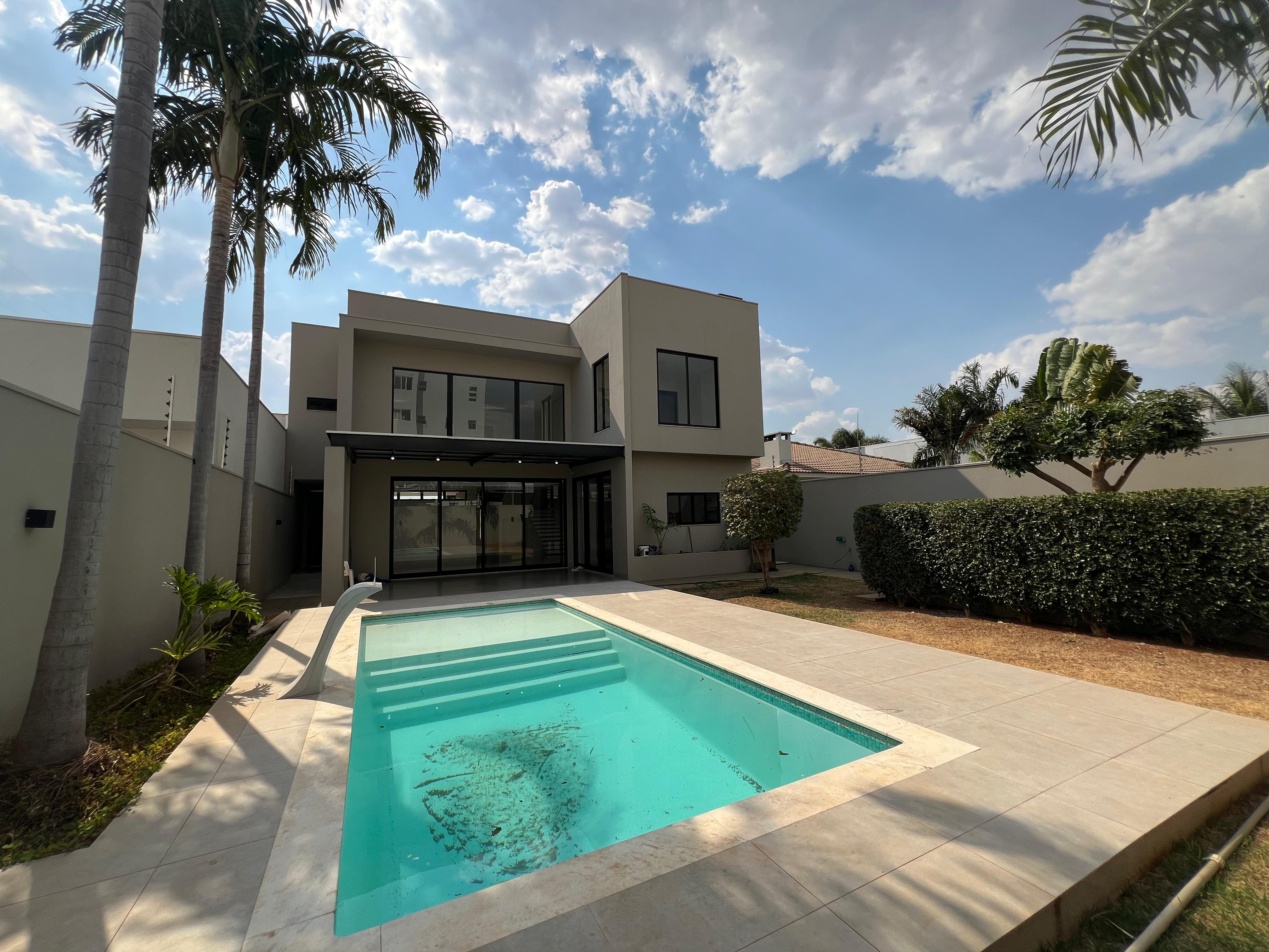 Casa disponível para venda e locação no bairro Bandeirantes  Lucas do Rio Verde/MT
