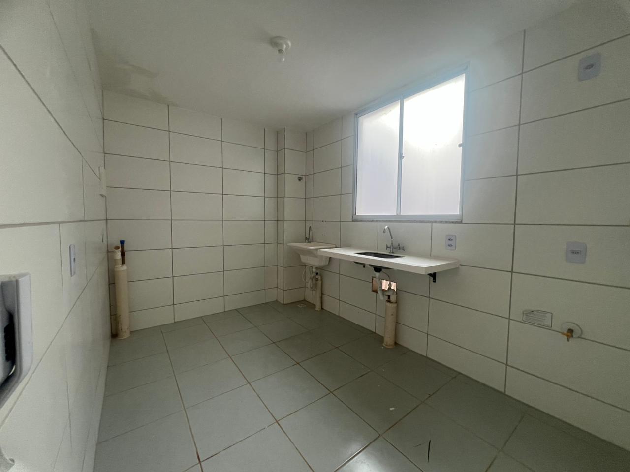 Aluga-se Apartamento no Condomínio Parque das Flores em Lucas do Rio Verde-MT.