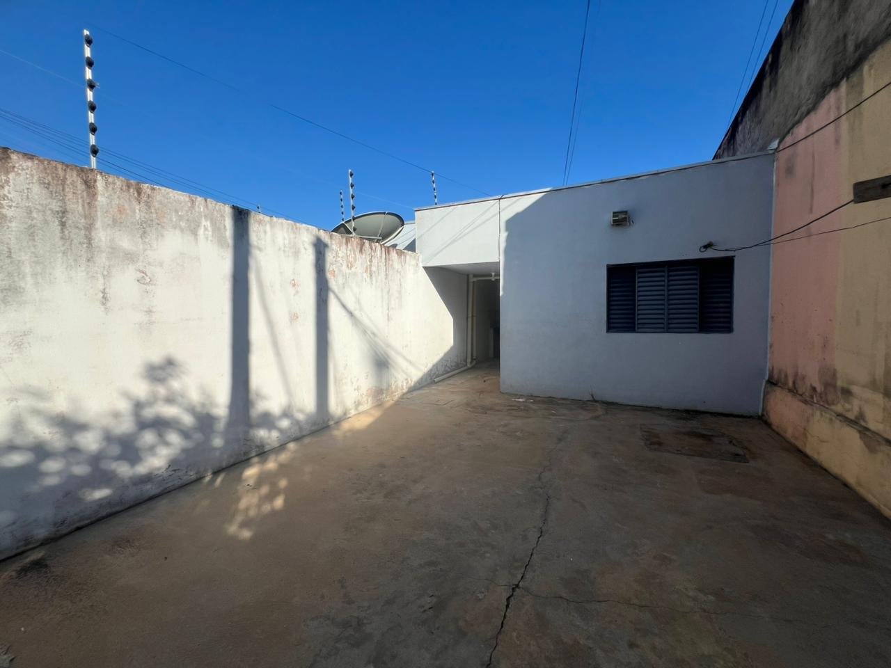 Aluga-se Casa no Bairro Rio Verde em Lucas do Rio Verde-MT