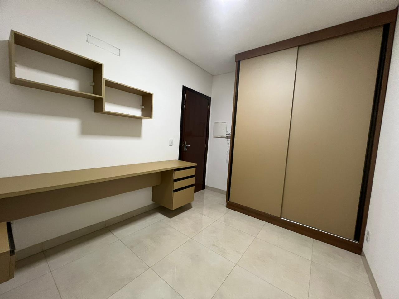 Aluga-se apartamento no Residencial Santa Lucia!