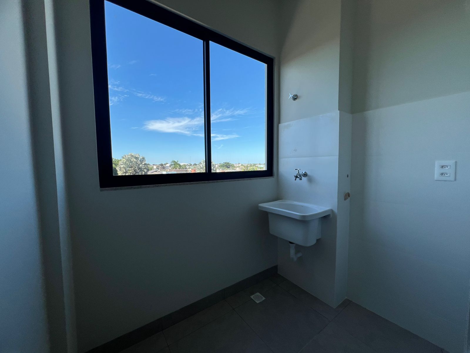 Aluga-se apartamento no Residencial Europa!