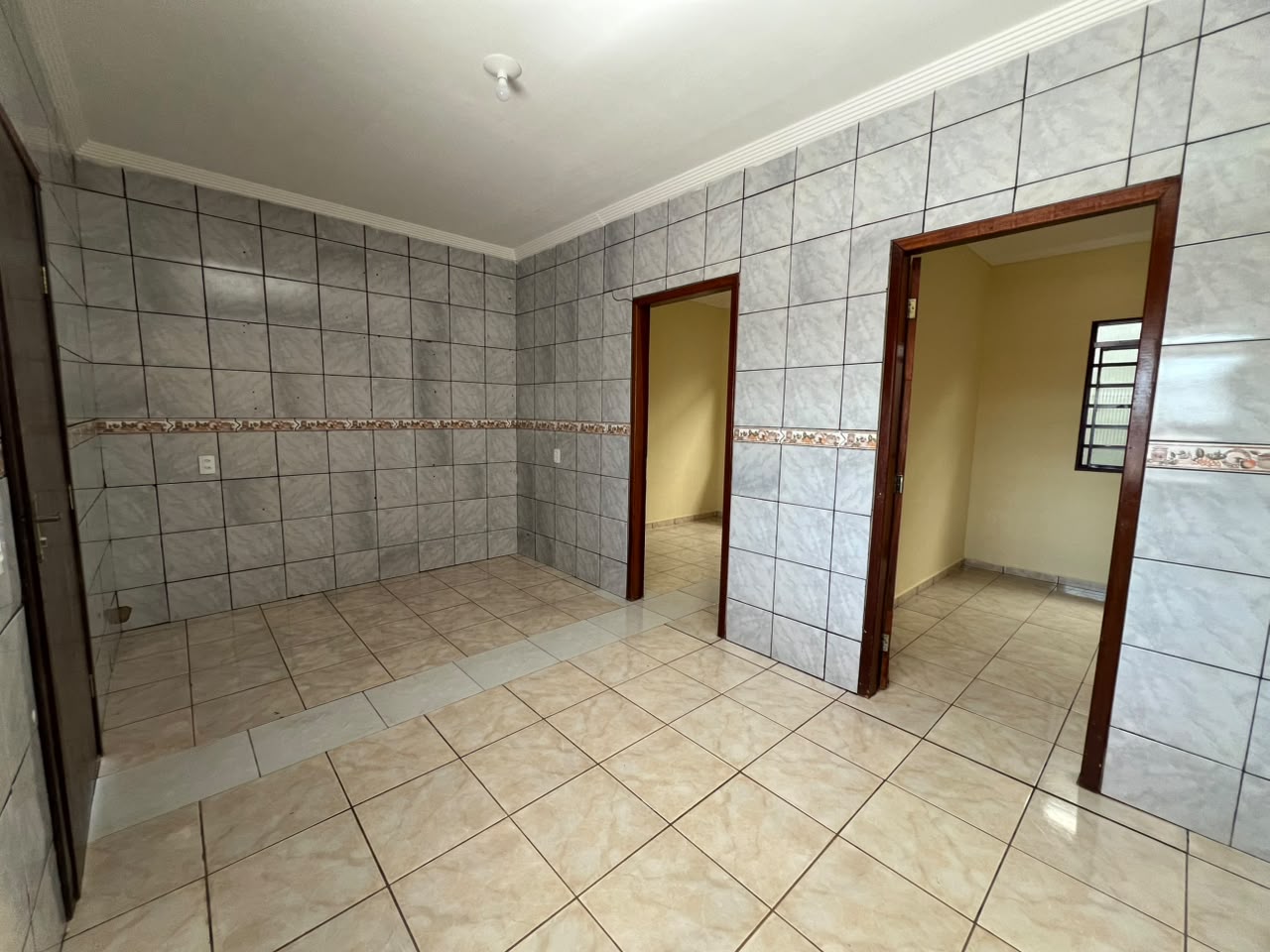 Aluga se casa no bairro Bandeirantes em Lucas do Rio Verde-MT!