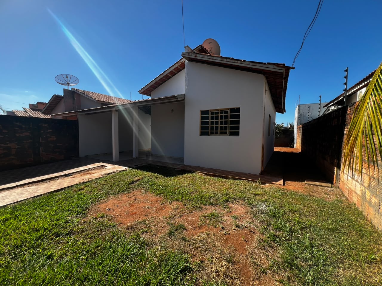 Aluga-se Casa no Bairro Parque das Américas em Lucas do Rio Verde-MT!
