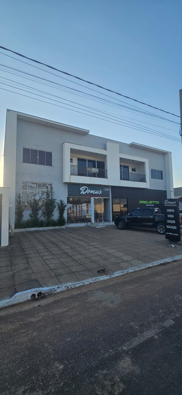 Aluga-se Sala Comercial  na Avenida Notre Dame em Sinop-MT!