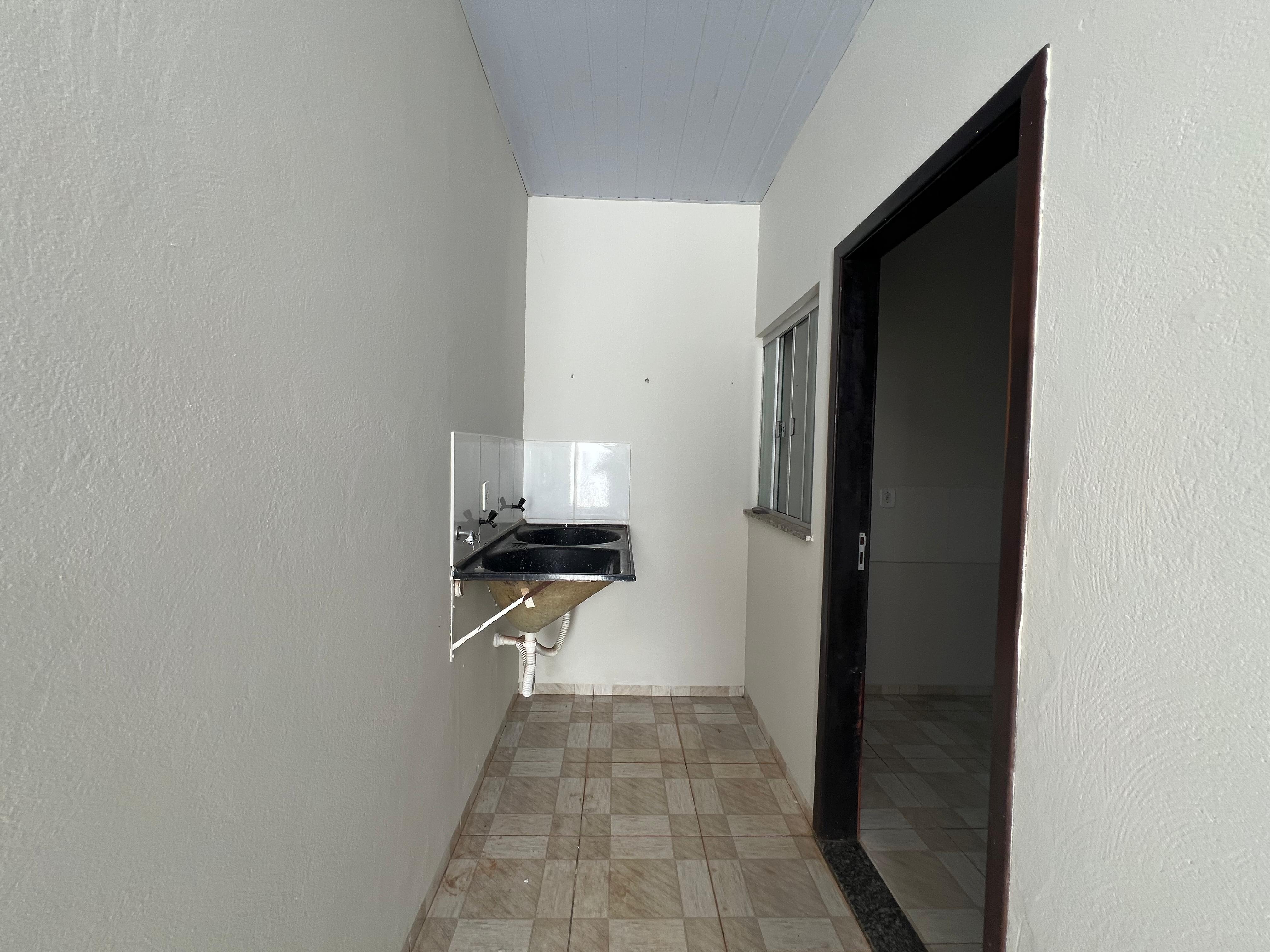 Aluga-se Kitnet no Bairro Jardim Amazônia em Lucas do Rio - MT.