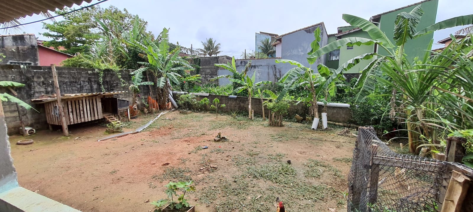 VENDE-SE CASA EM PERUÍBE