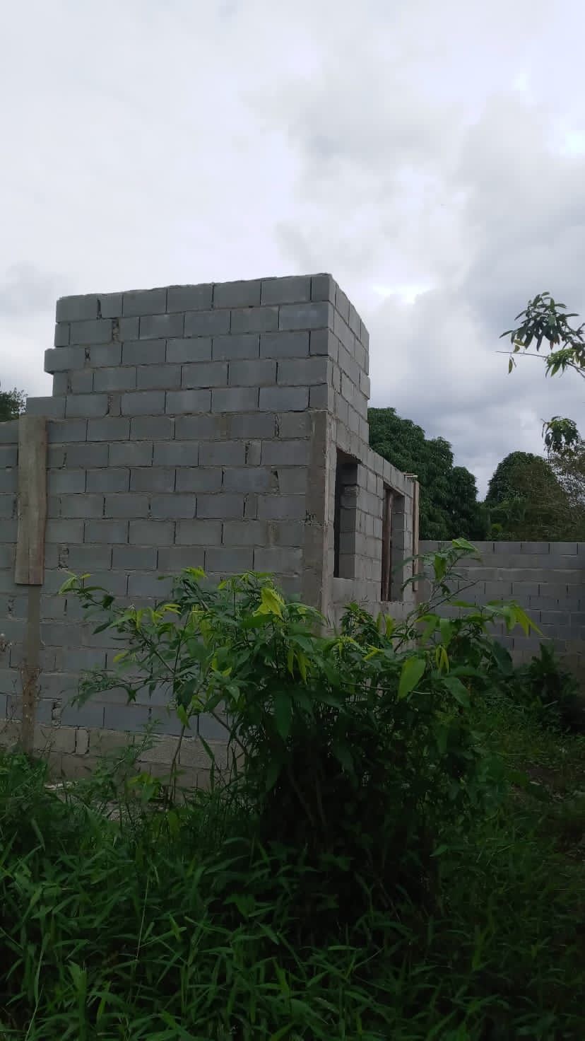 VENDE-SE TERRENO EM PERUÍBE