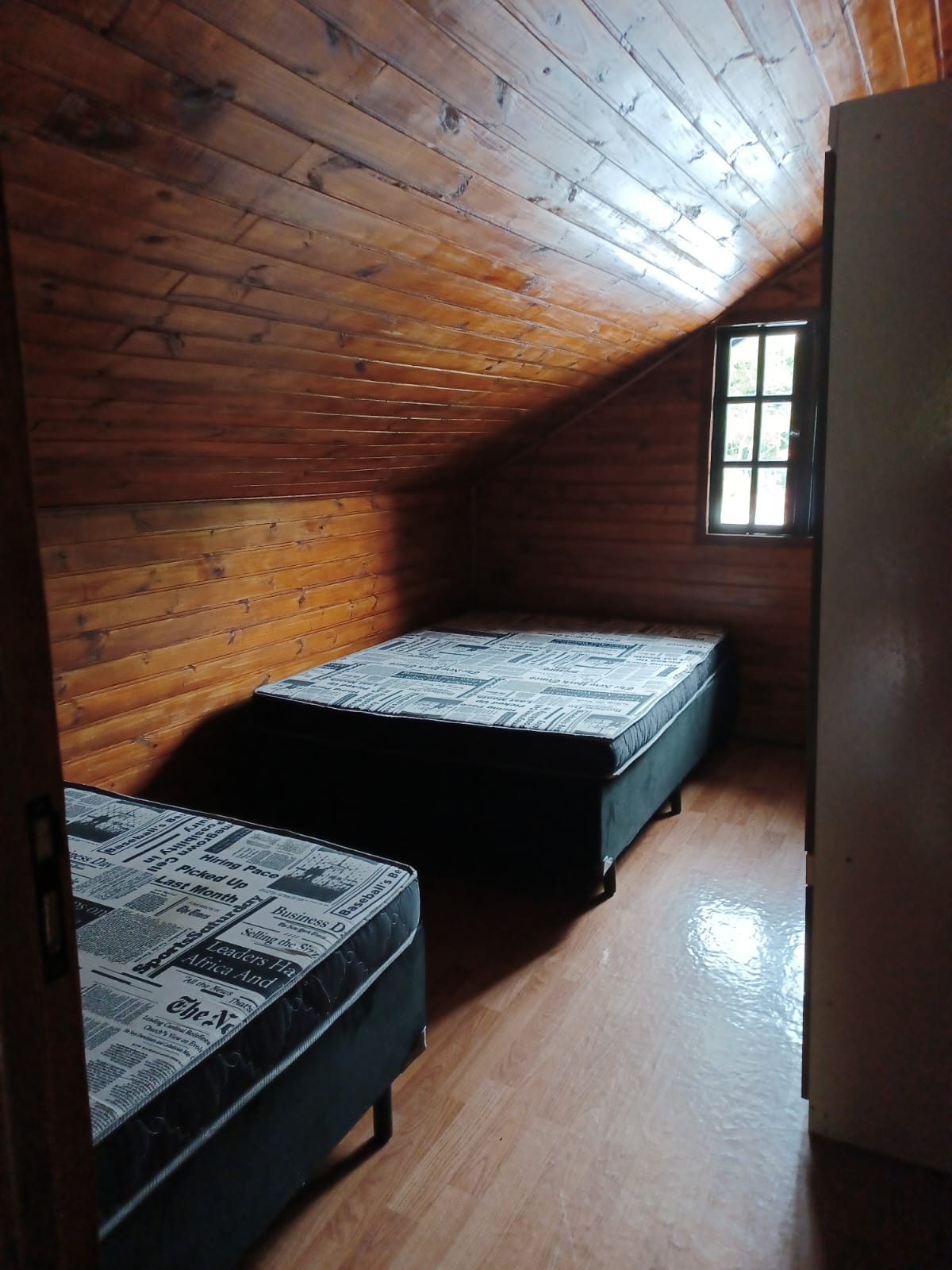 VENDE-SE CHÁCARA COM PISCINA EM PERUÍBE