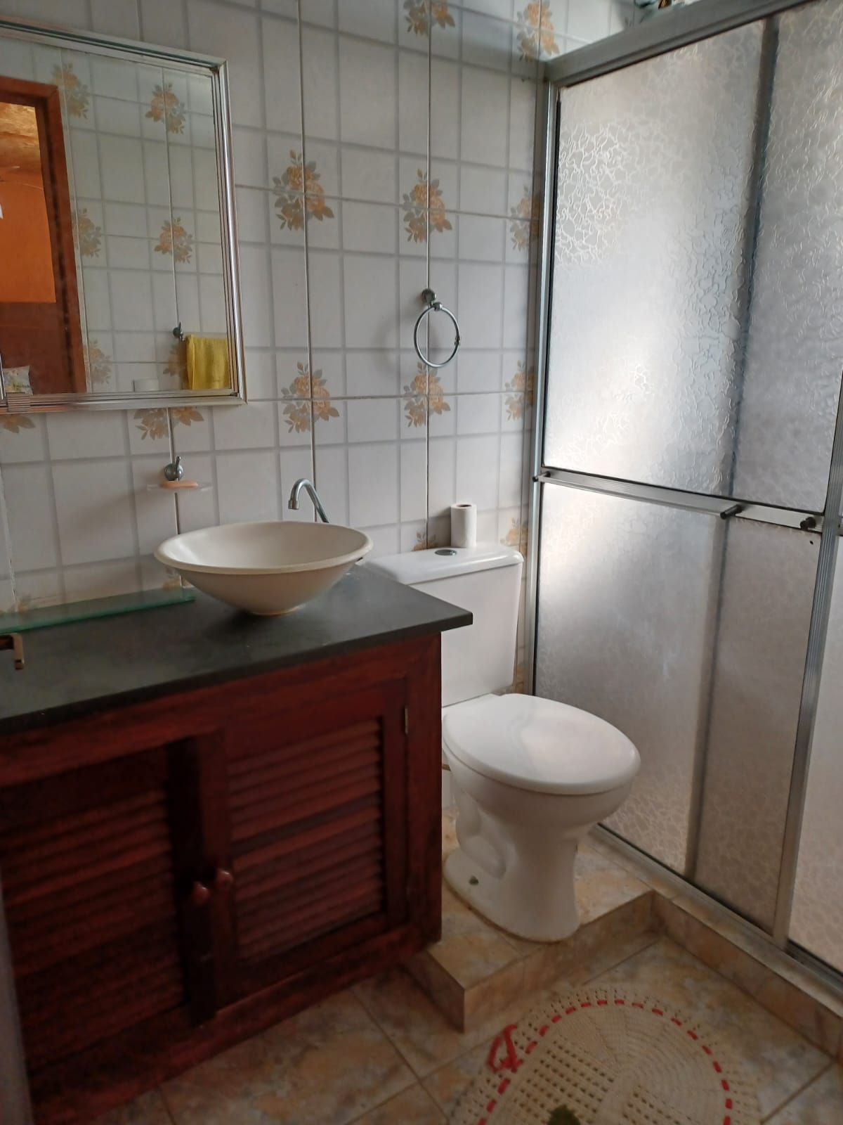 VENDE-SE CHÁCARA COM PISCINA EM PERUÍBE