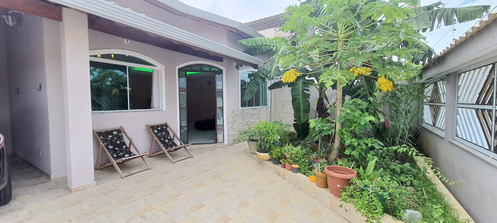 VENDE-SE CASAS EM PERUÍBE 