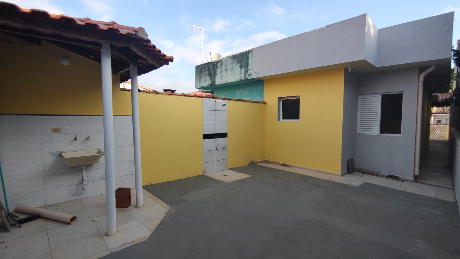 Casa com 2 dormitórios à venda, 68 m² por R$ 245.000,00 - Jardim Barra de Jangada - Peruíbe/SP