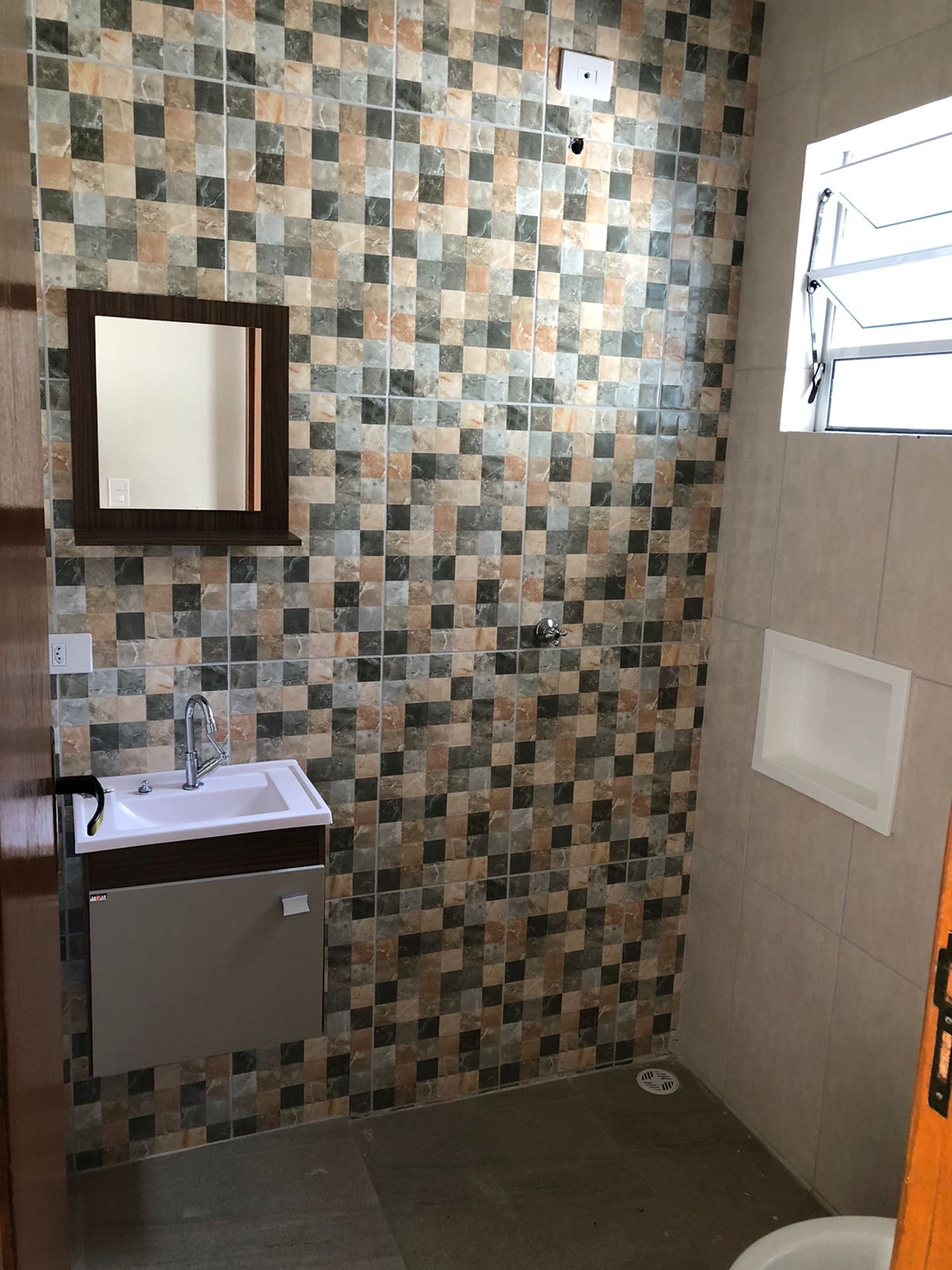 VENDE-SE CASA EM PERUÍBE - SP 