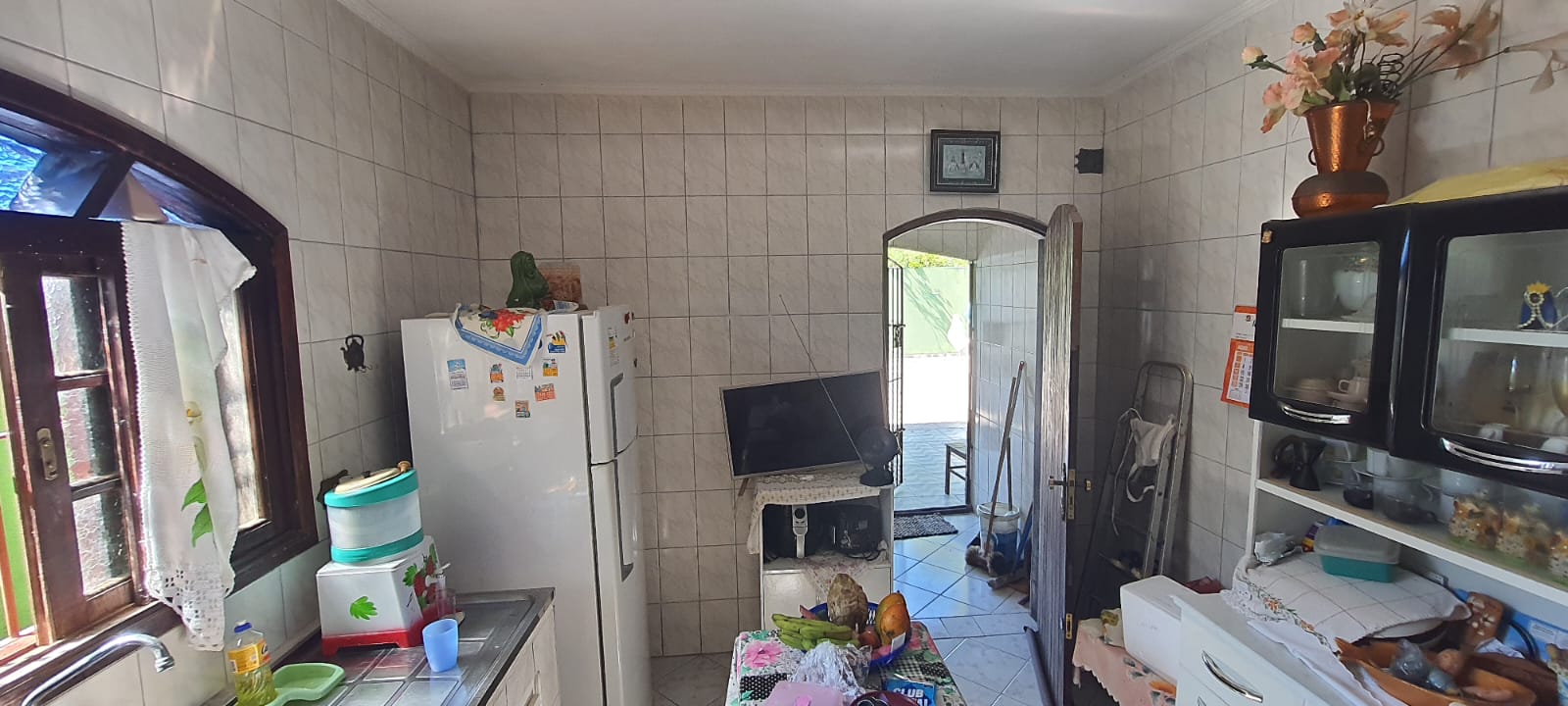 VENDE-SE CASA  COM 400M² DE TERRENO 