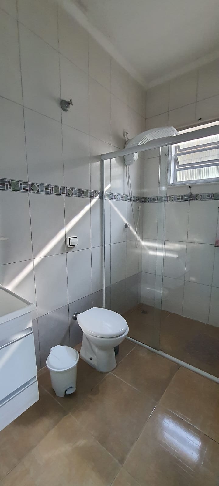VENDE-SE CASA EM PERUÍBE 