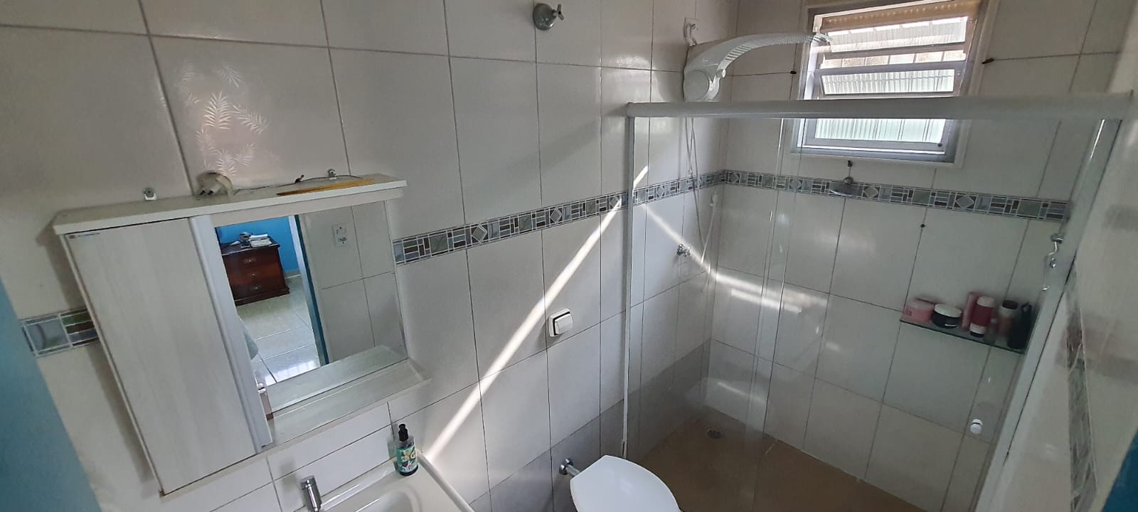 VENDE-SE CASA EM PERUÍBE 