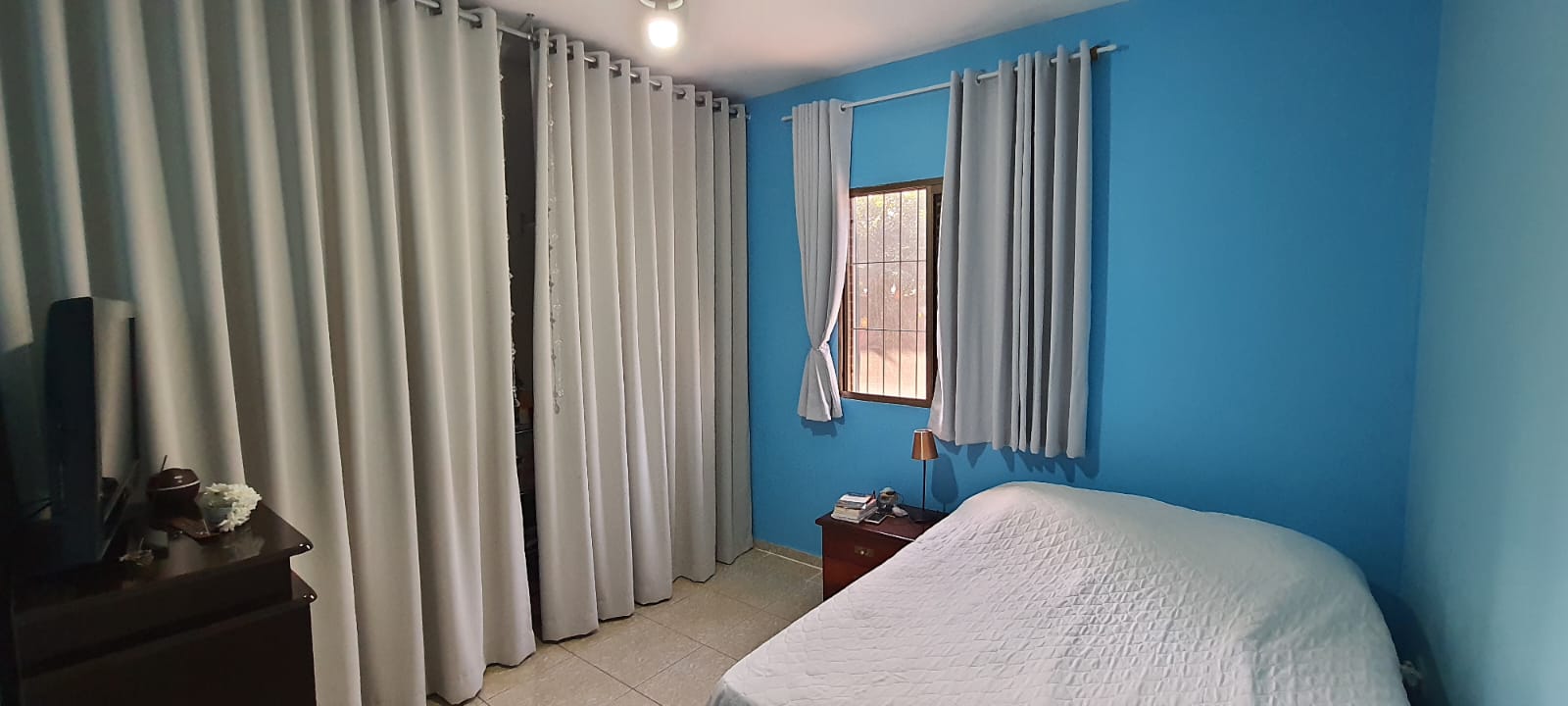 VENDE-SE CASA EM PERUÍBE 