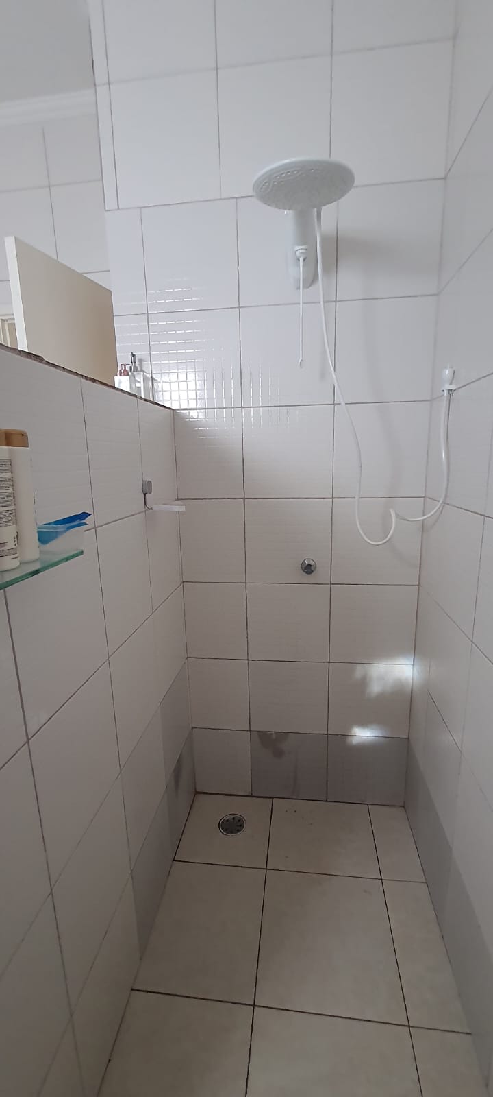 VENDE-SE CASA EM PERUÍBE 