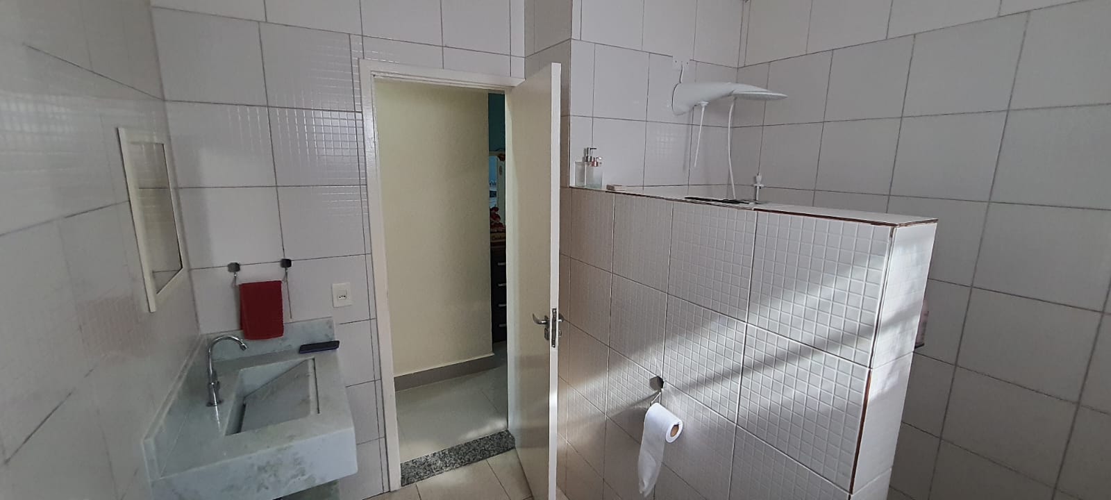 VENDE-SE CASA EM PERUÍBE 