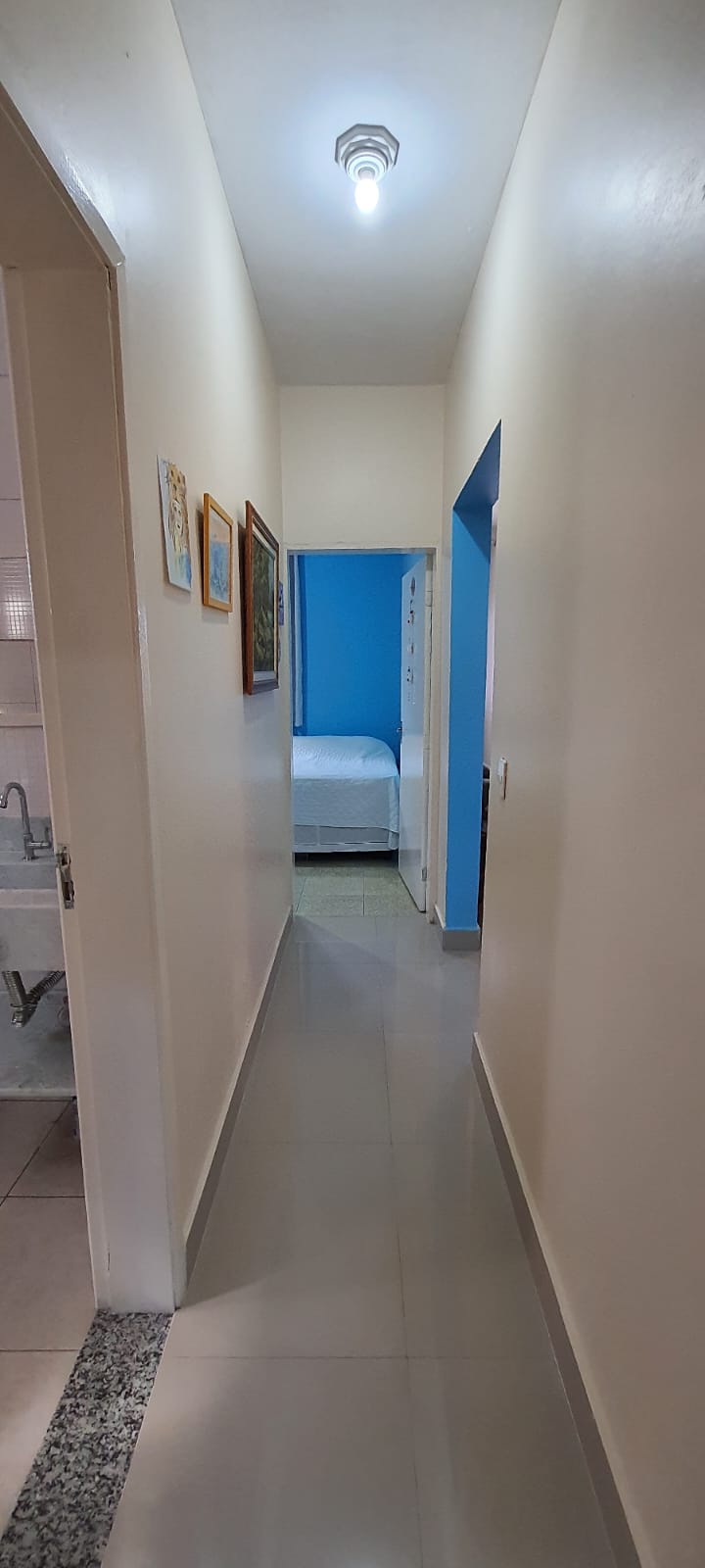 VENDE-SE CASA EM PERUÍBE 