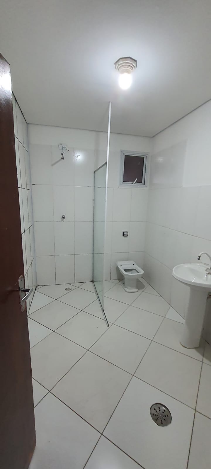 VENDE-SE CASA EM PERUÍBE