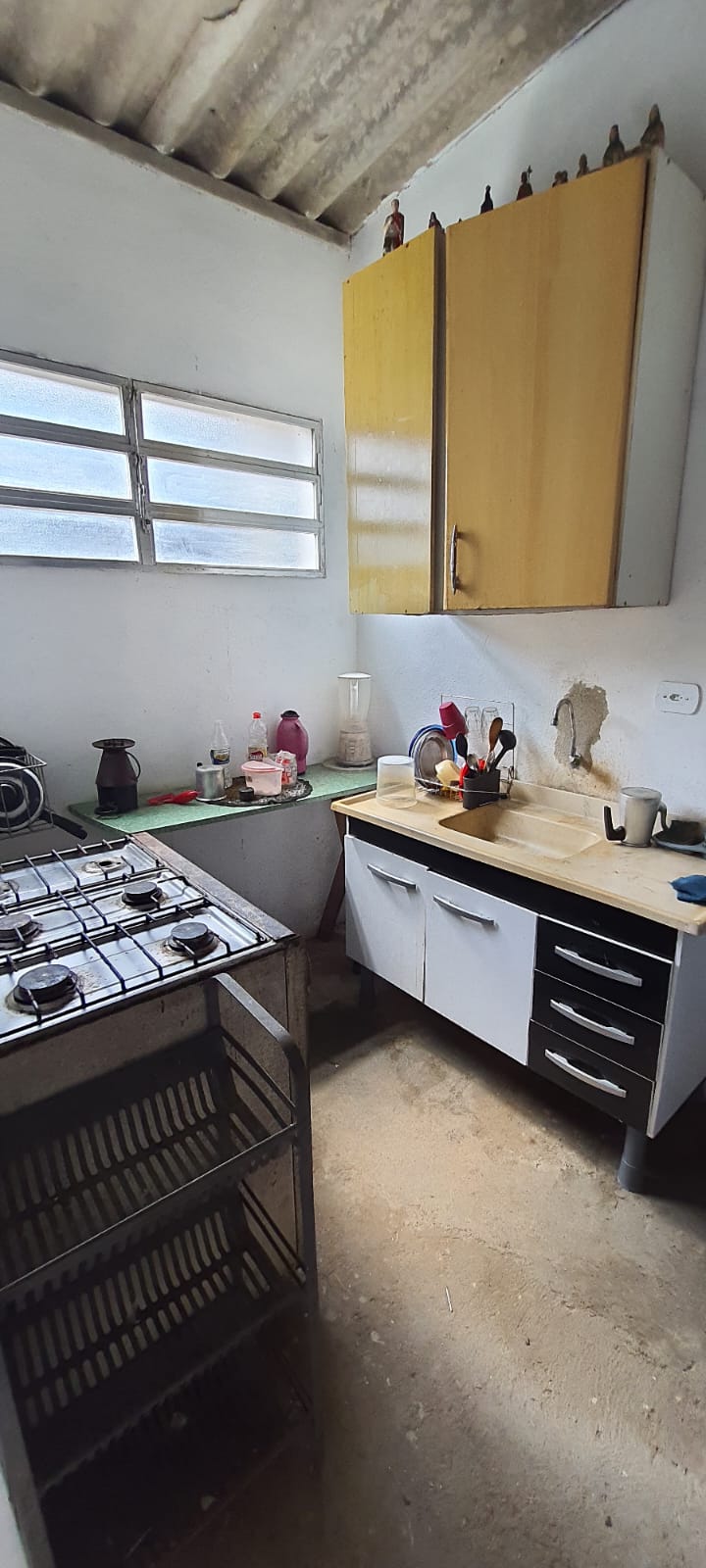 VENDE-SE CASA EM PERUÍBE 