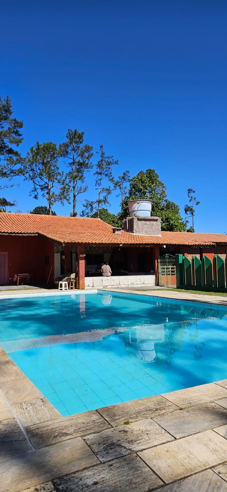 CHÁCARA COM PISCINA EM PERUÍBE PRA TEMPORADA 
