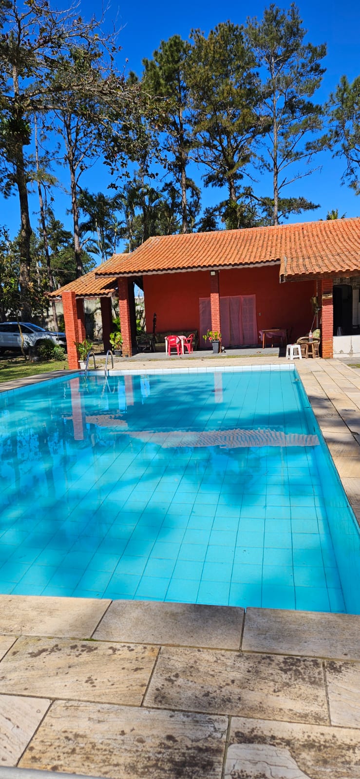 CHÁCARA COM PISCINA EM PERUÍBE PRA TEMPORADA 