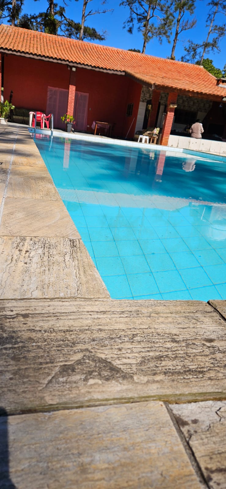 CHÁCARA COM PISCINA EM PERUÍBE PRA TEMPORADA 