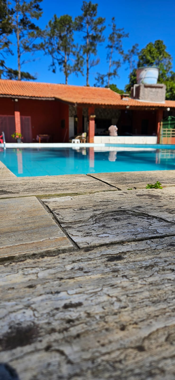 CHÁCARA COM PISCINA EM PERUÍBE PRA TEMPORADA 