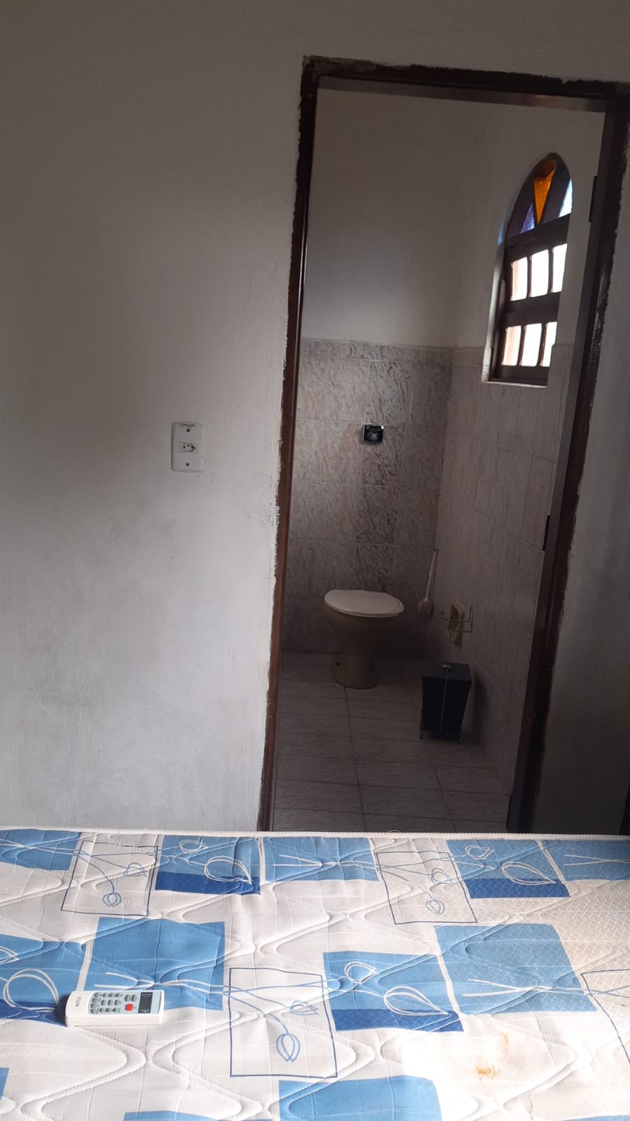 CHÁCARA COM PISCINA EM PERUÍBE PRA TEMPORADA 