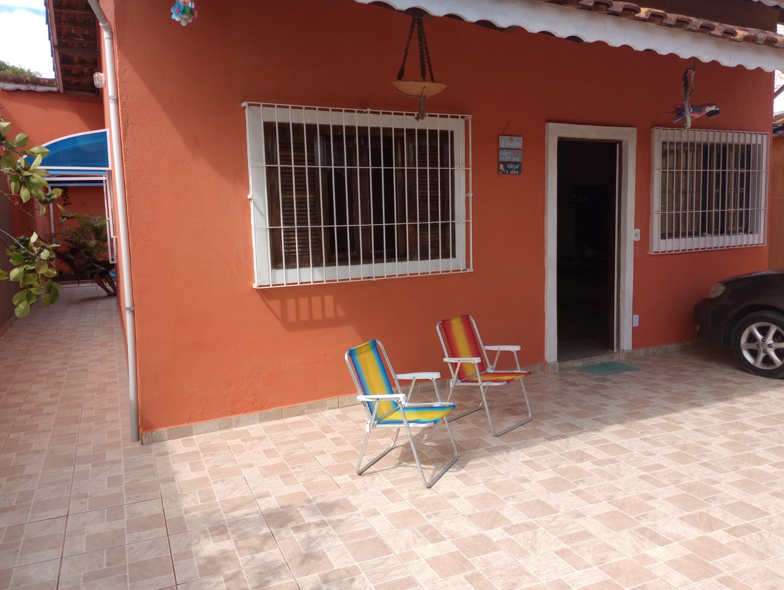 VENDE-SE LINDA CASA EM PERUÍBE