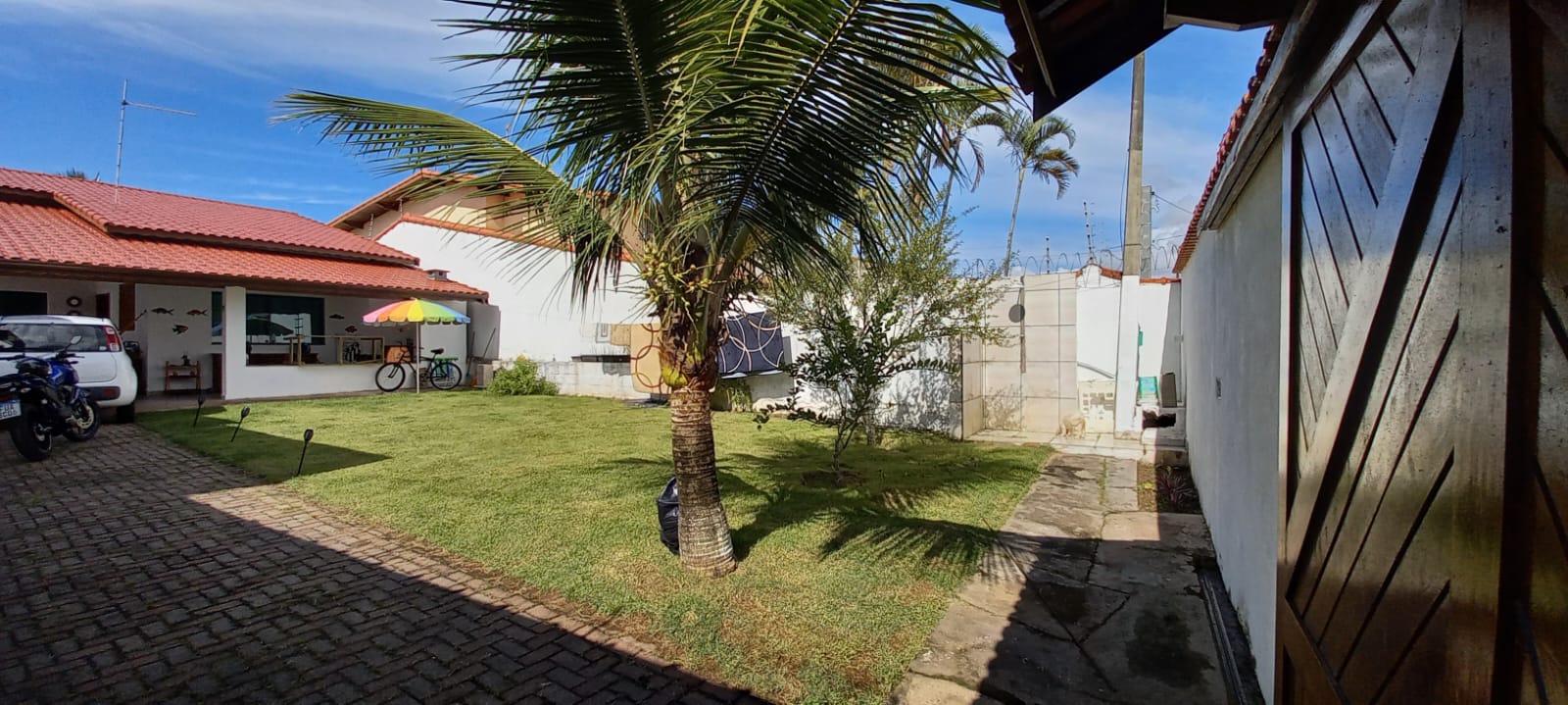 CASA A VENDA EM PERUÍBE A 800 M DA PRAIA