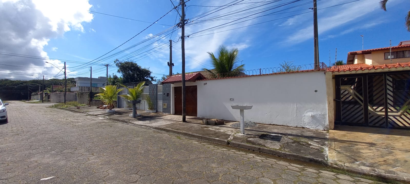 CASA A VENDA EM PERUÍBE A 800 M DA PRAIA