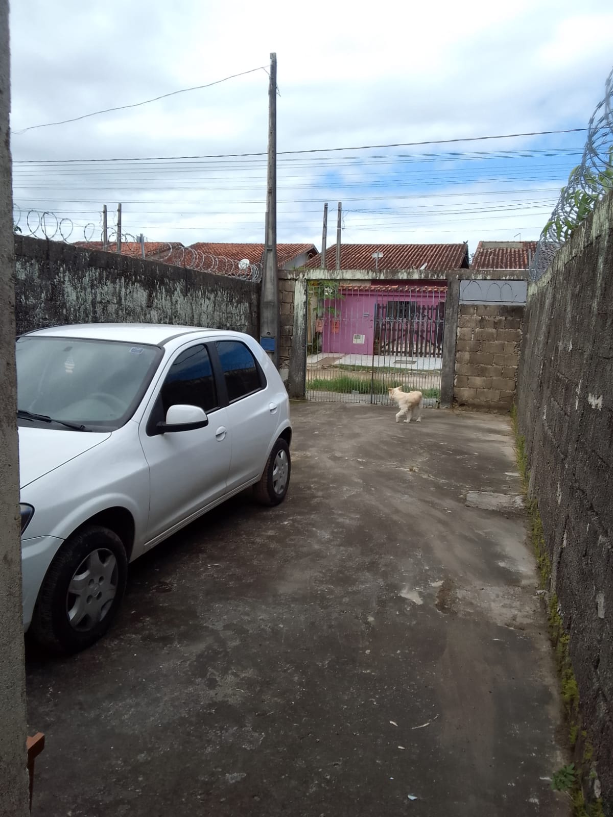 VENDE-SE CASA EM PERUÍBE BAIRRO VILA ERMINDA