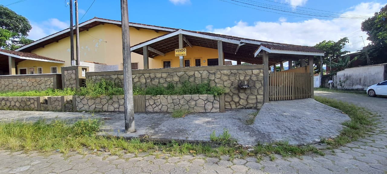 CASA A VENDA EM PERUÍBE 