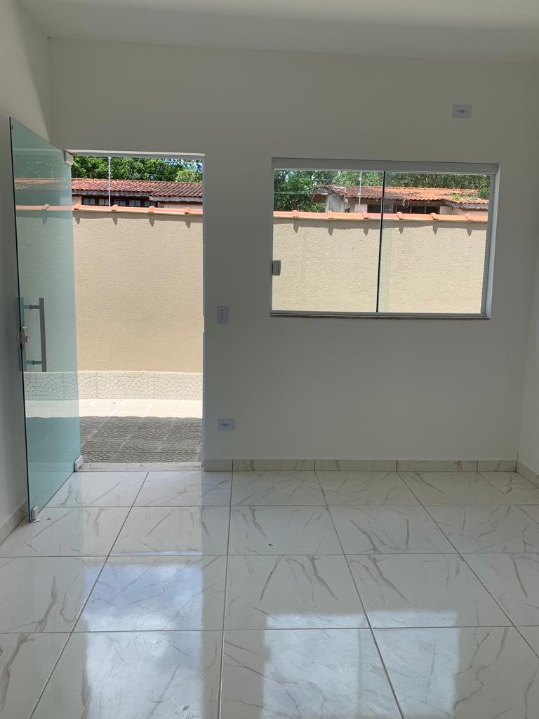 VENDE-SE CASAS EM CONDOMÍNIO EM ITANHAEM 