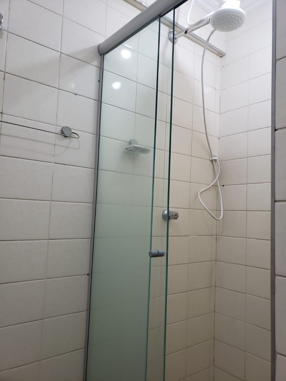 TEMPORADA ATÉ 90 DIAS - APARTAMENTO MOBILIADO NA REDENTORA - EDIFÍCIO MARIA CECÍLIA