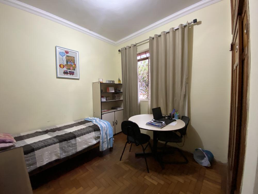 Casa à venda com 3 quartos, 240m² - Foto 9