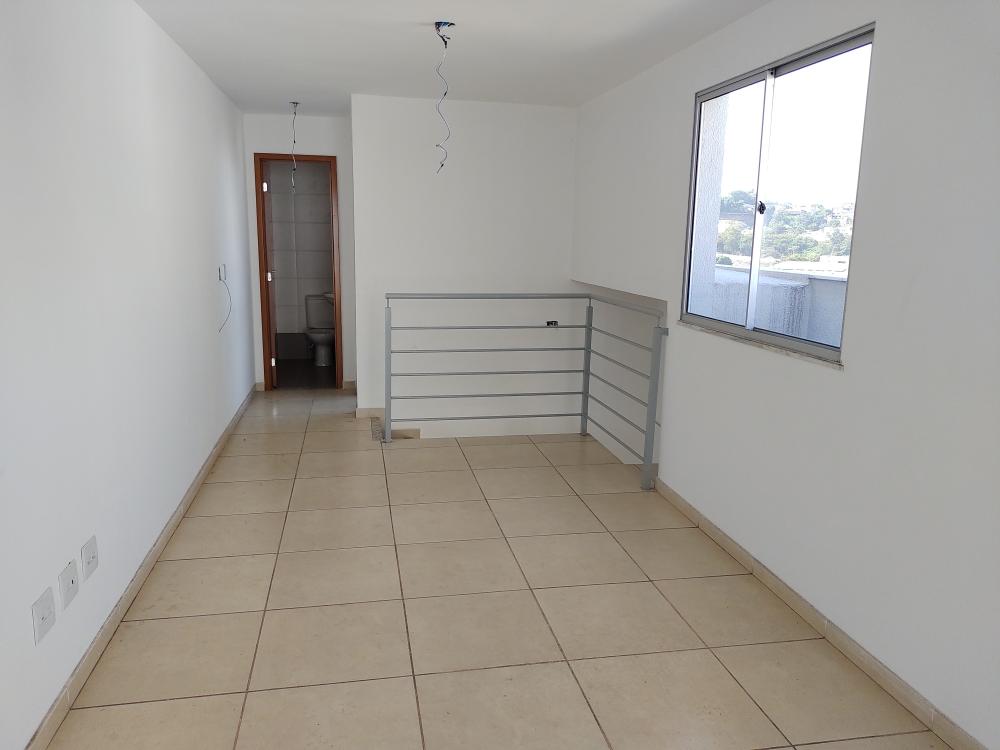 Apartamento à venda com 2 quartos, 63m² - Foto 4