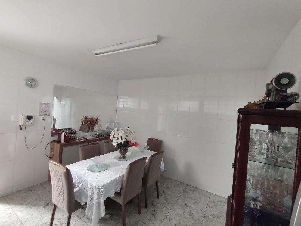 Casa à venda com 4 quartos, 320m² - Foto 29