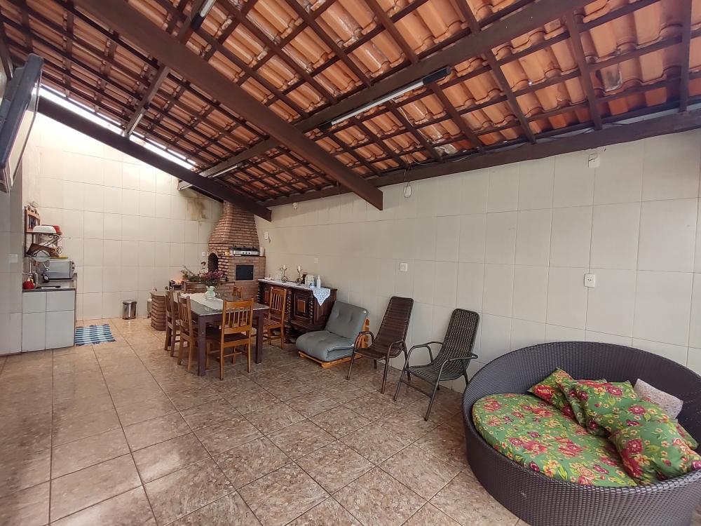 Casa à venda com 4 quartos, 320m² - Foto 30