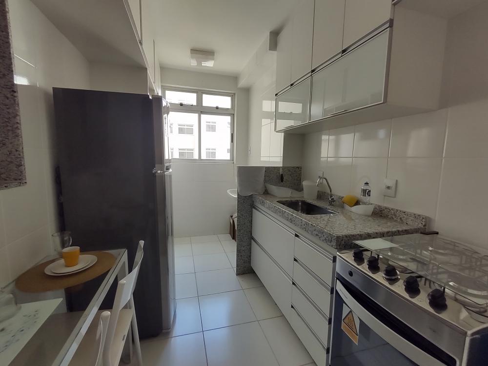 Apartamento à venda com 3 quartos, 62m² - Foto 3