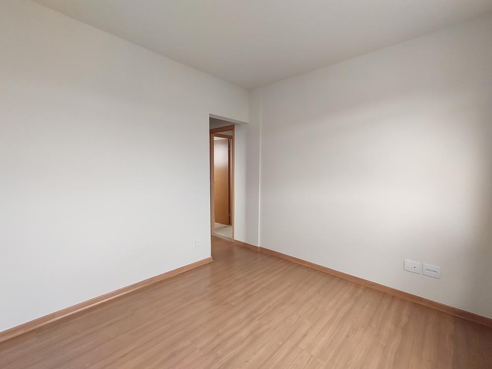 Apartamento à venda com 2 quartos, 58m² - Foto 3