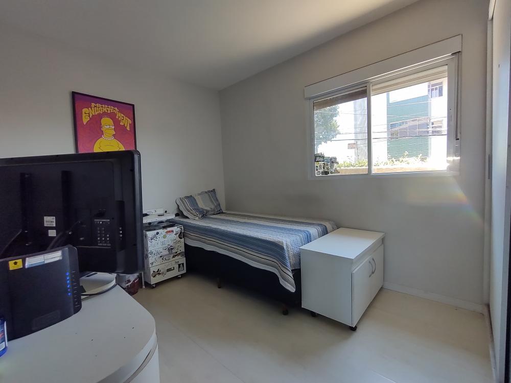 Casa à venda com 3 quartos, 200m² - Foto 11