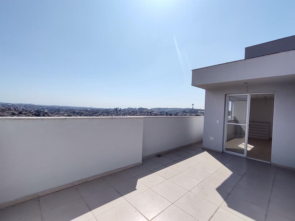 Apartamento à venda com 2 quartos, 63m² - Foto 1