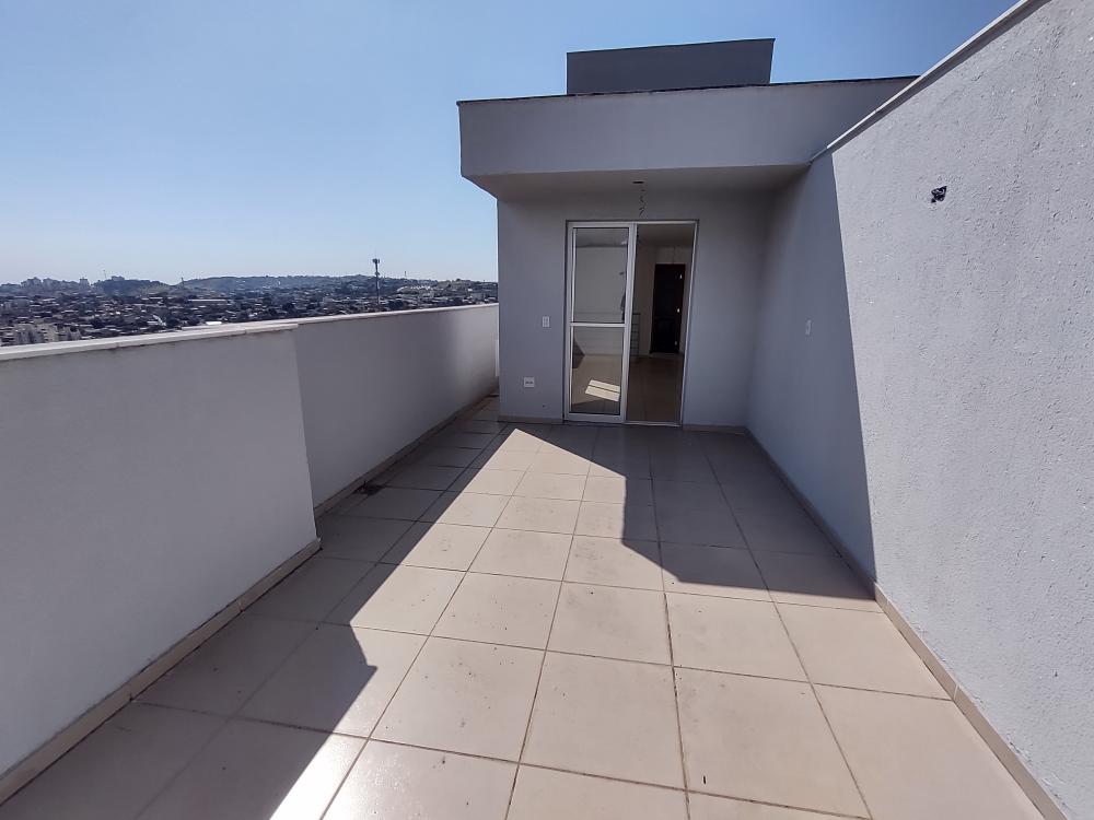 Apartamento à venda com 2 quartos, 63m² - Foto 2