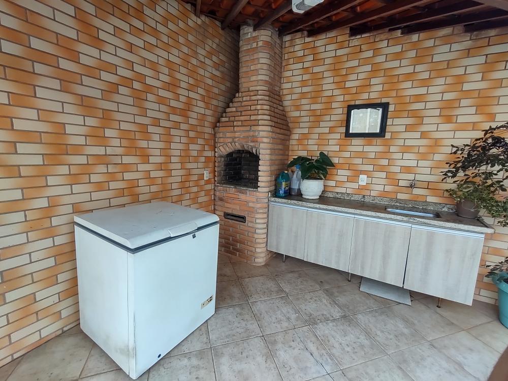 Casa à venda com 5 quartos, 220m² - Foto 31